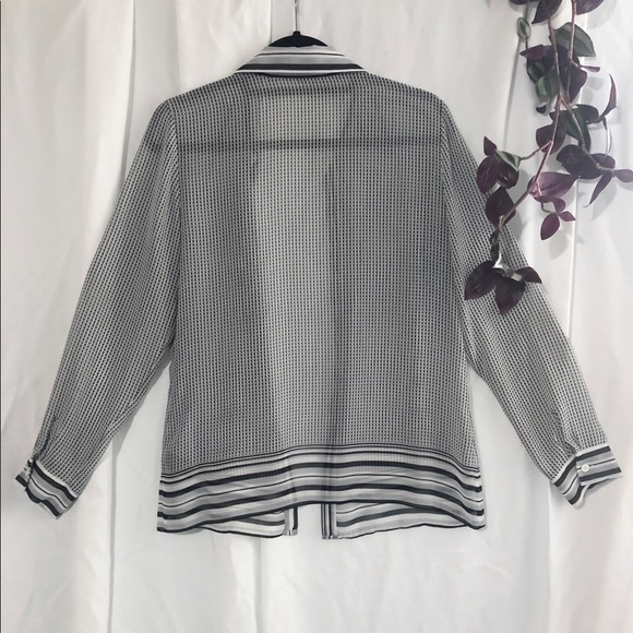 Vince Camuto Long Sleeve Blouse - Picture 3 of 3
